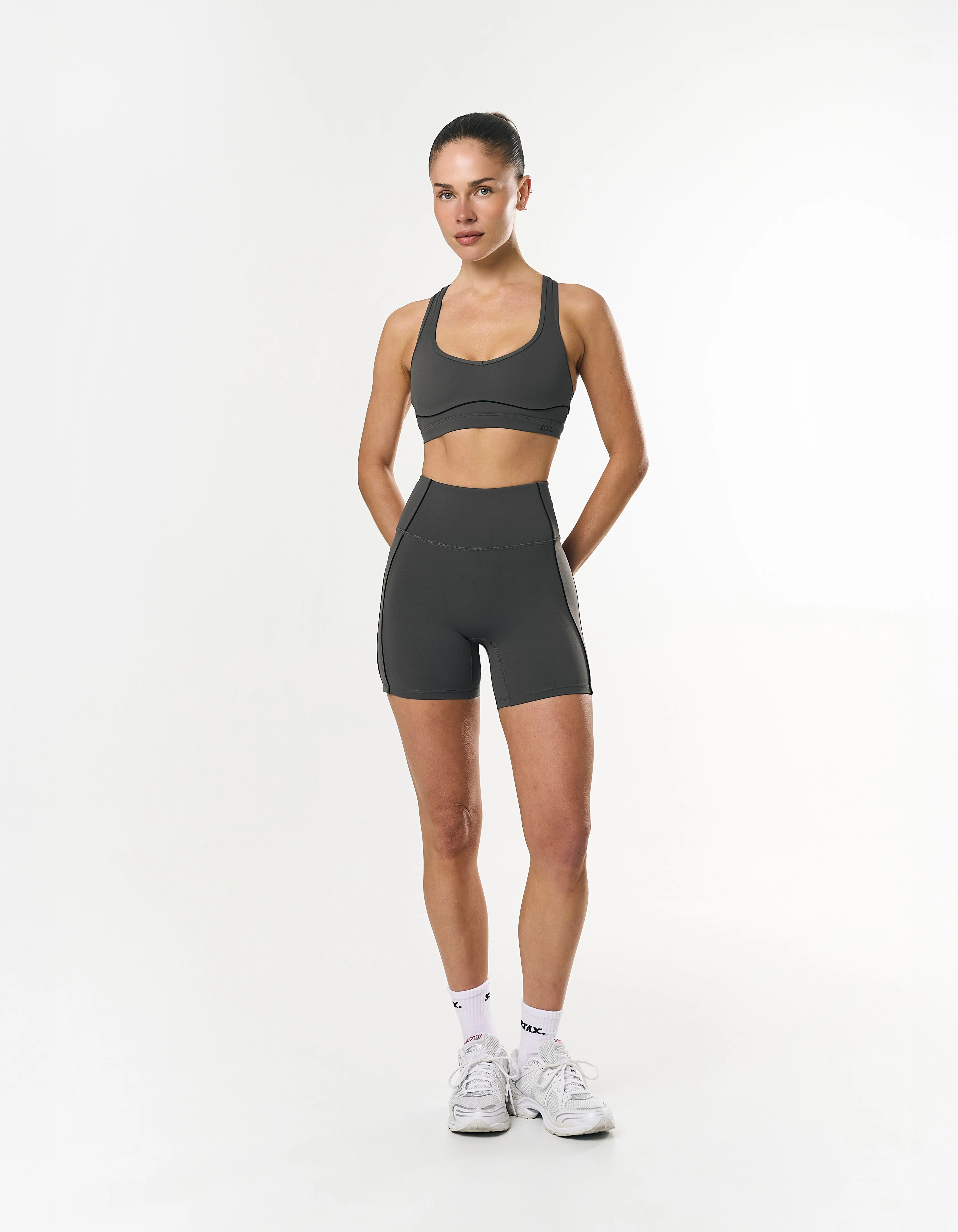 Contour Midi Bike Shorts Airlyte - Storm - Image 4