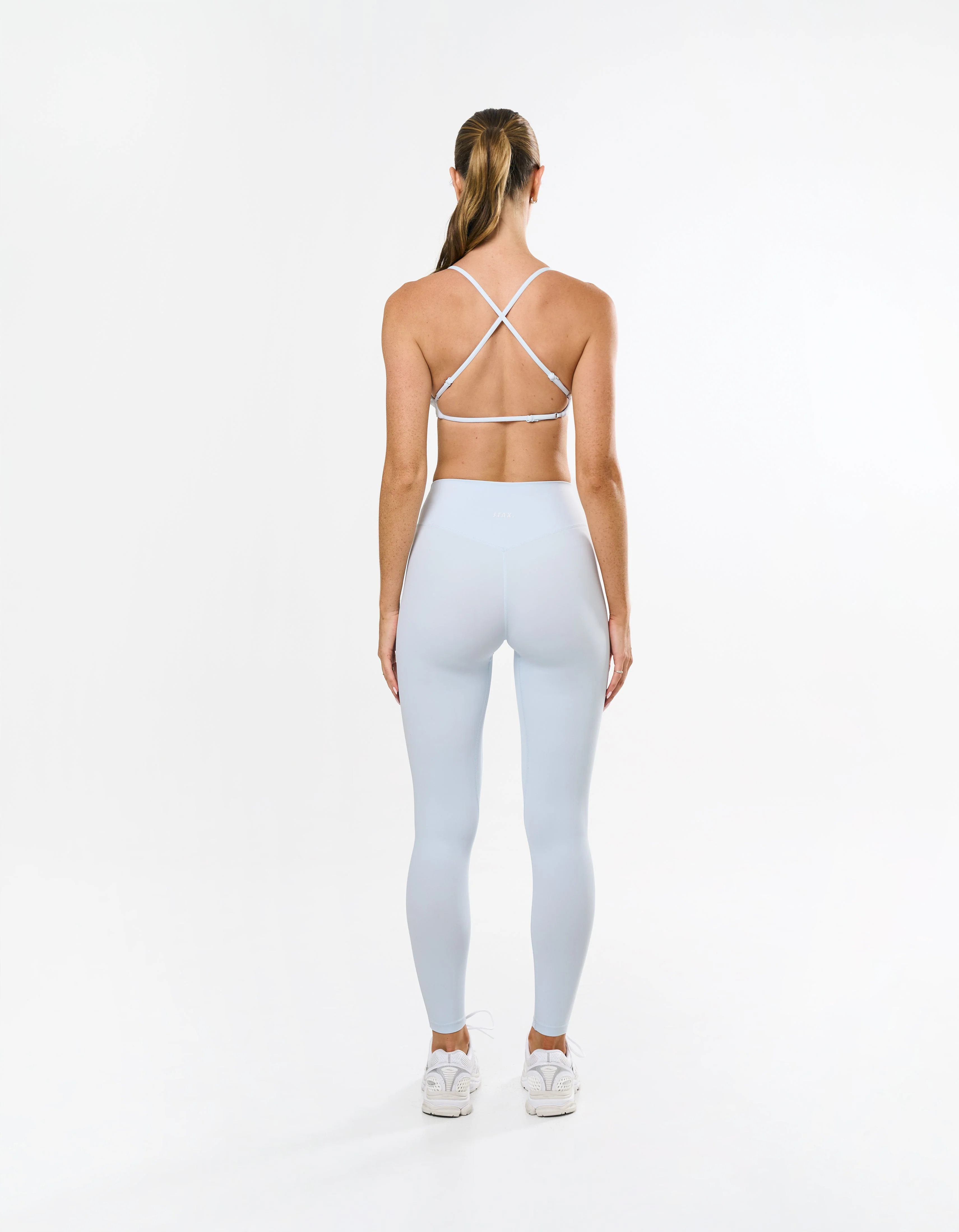 Crossback Crop Airlyte - Arctic - Image 4