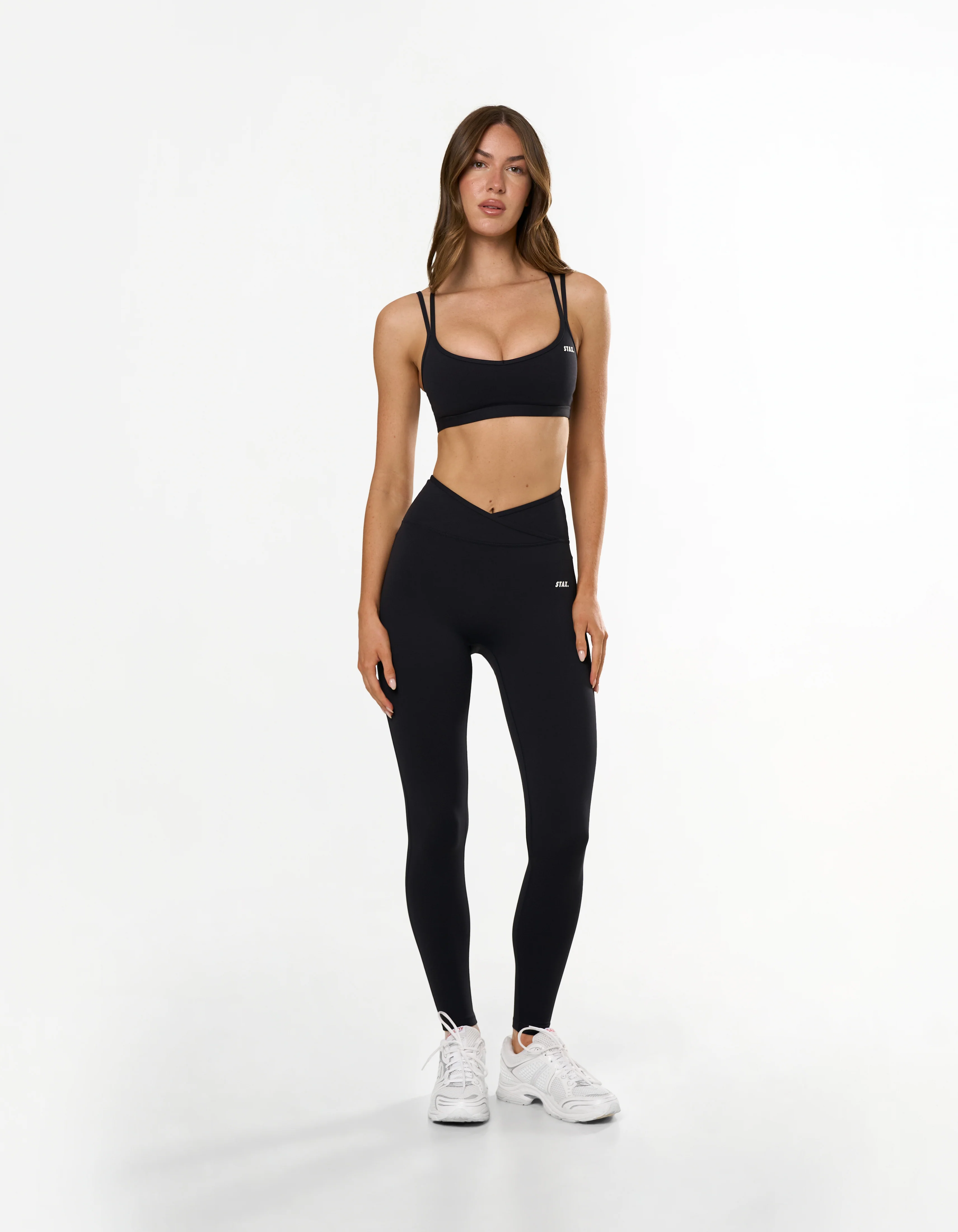 Double Strap Crop Airlyte - Black - Image 2