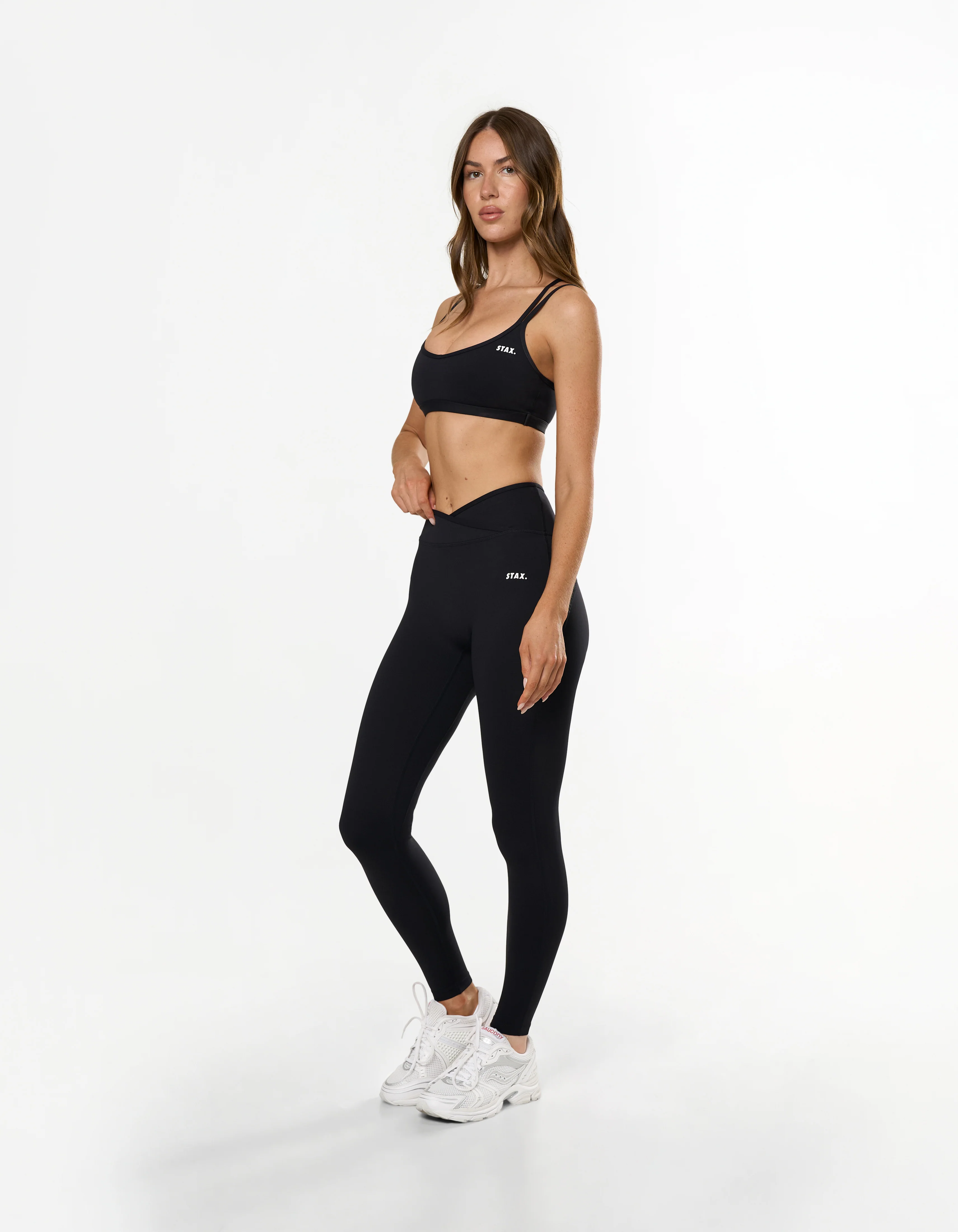 Double Strap Crop Airlyte - Black - Image 6