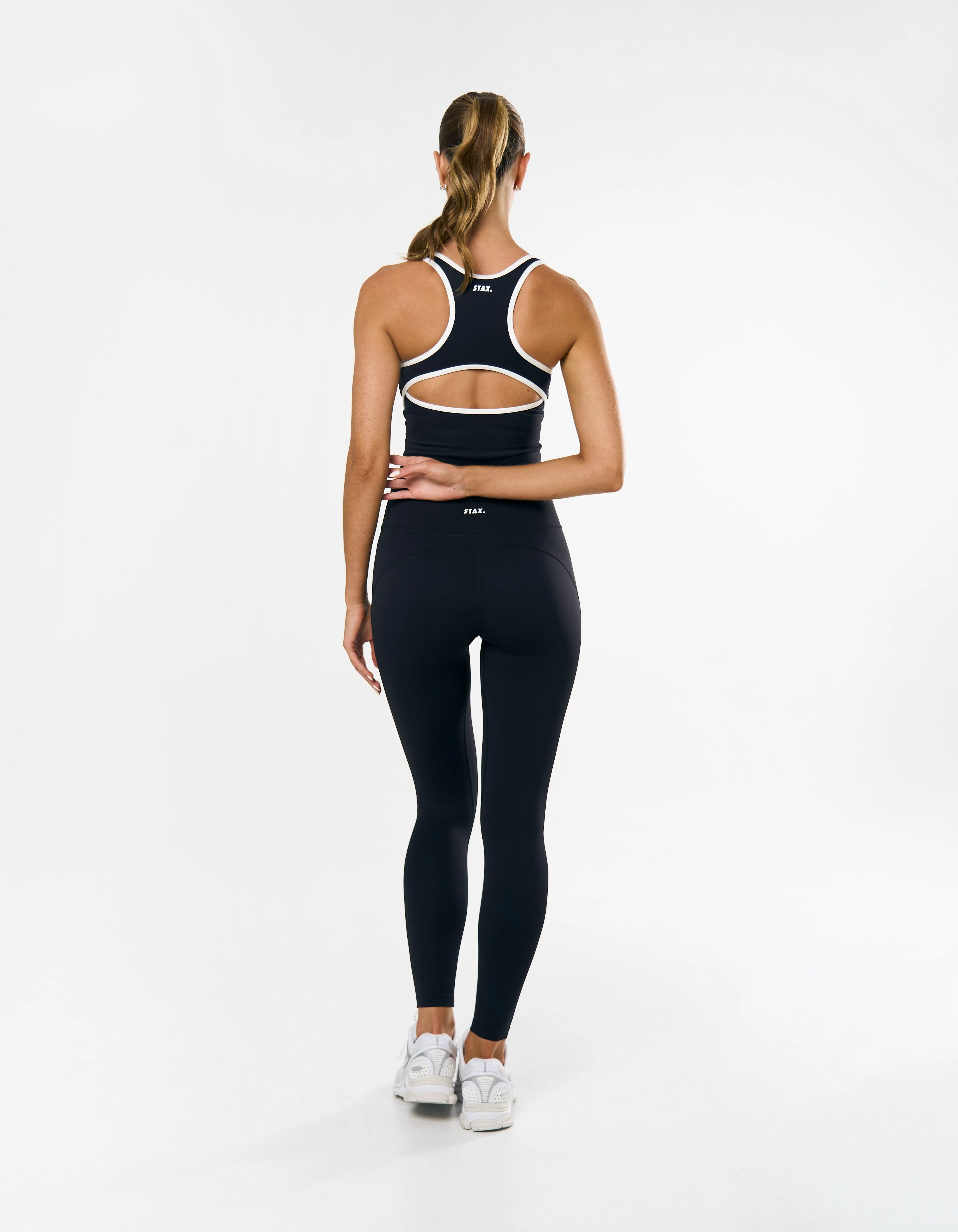 Racer Tank Airlyte - Liquorice - Image 6