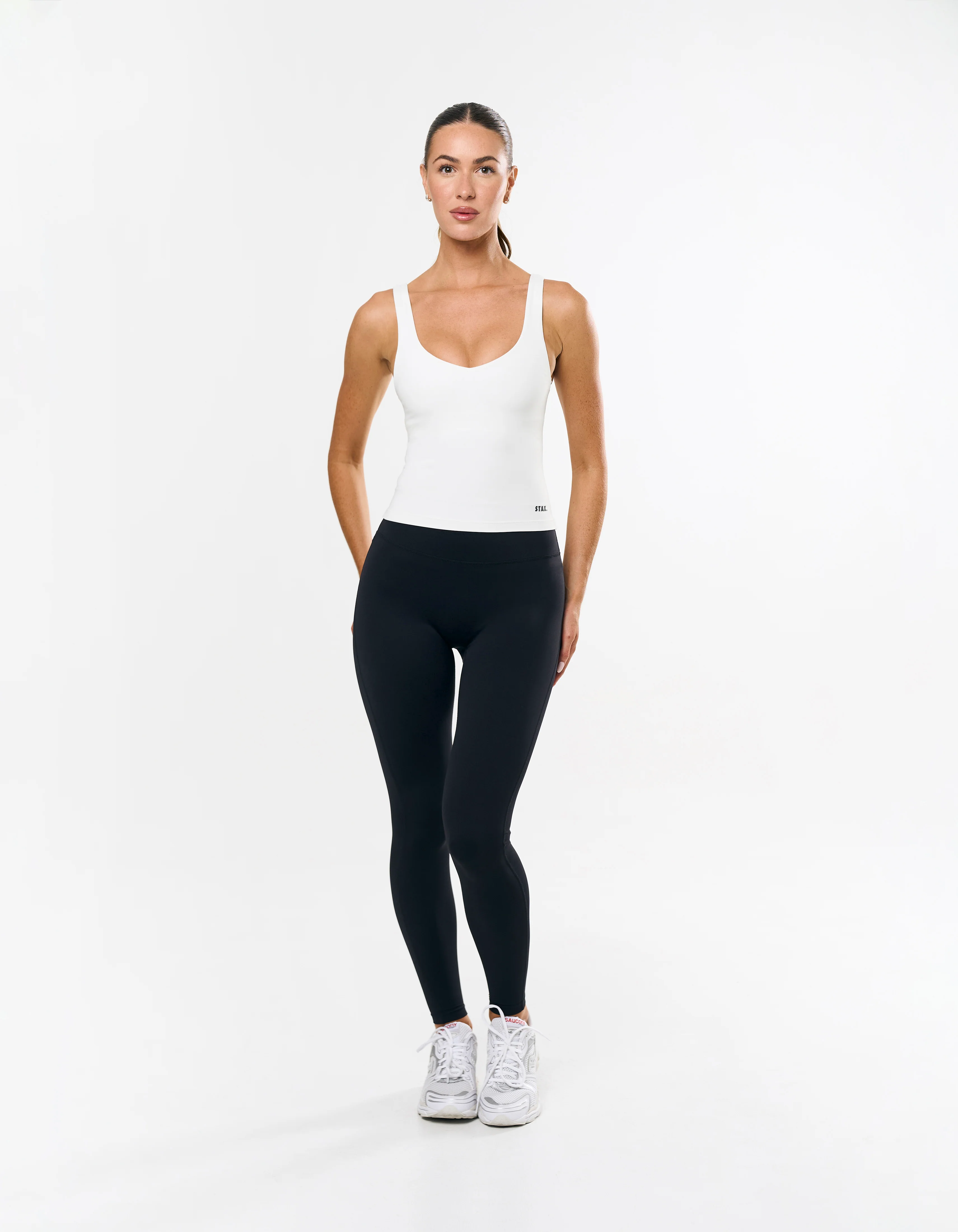 V Front Tank Airlyte - White - Image 6